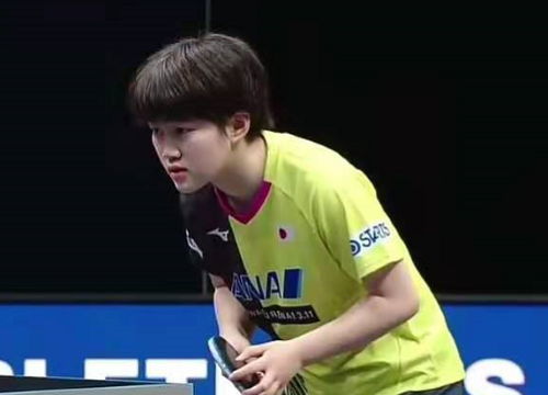 费和薪资压 费和薪资压