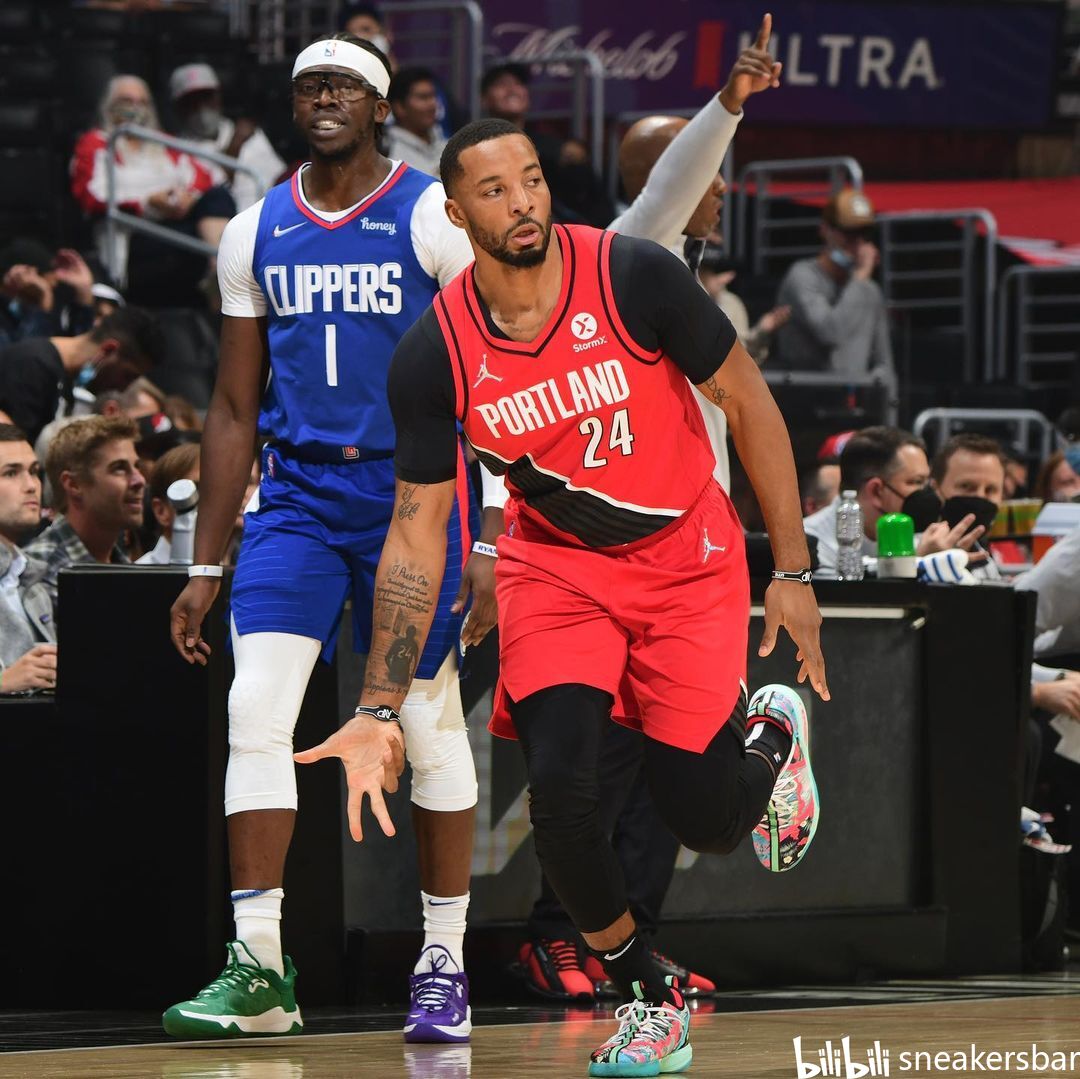 梁靖崑用自 梁靖崑用自