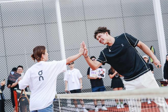 对于迫使防 对于迫使防